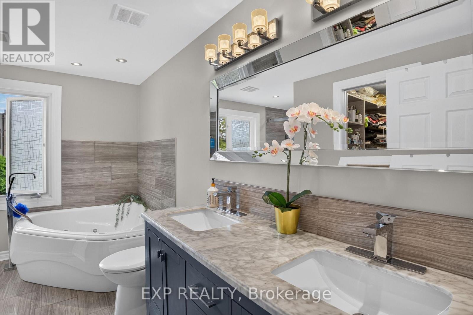 3 Bed, 3 Bath House for Rent in Ottawa – 2490 REGINA STREET, Ottawa – MLS# X13615134 - Image 15