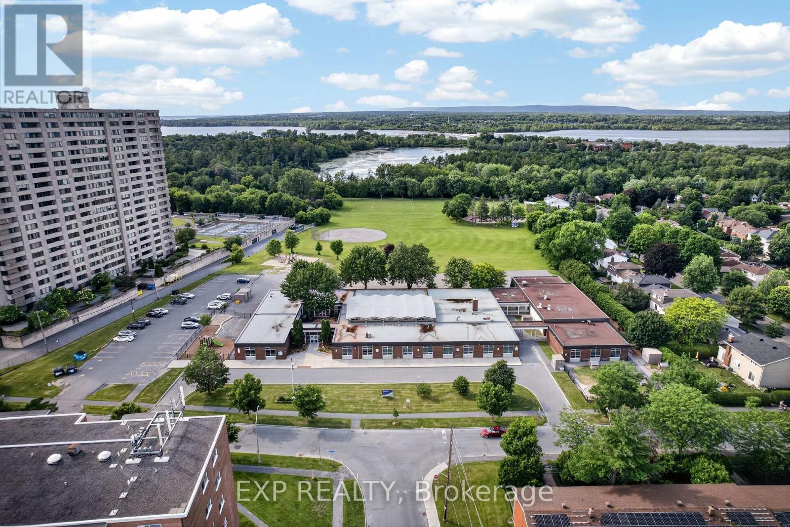 3 Bed, 3 Bath House for Rent in Ottawa – 2490 REGINA STREET, Ottawa – MLS# X13615134 - Image 26