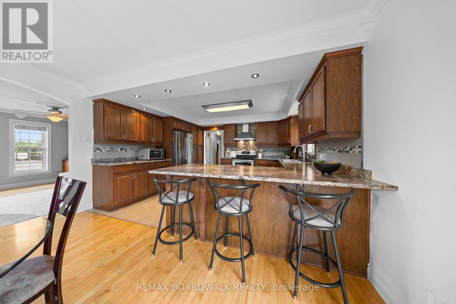 955 LACROIX ROAD - Image 14