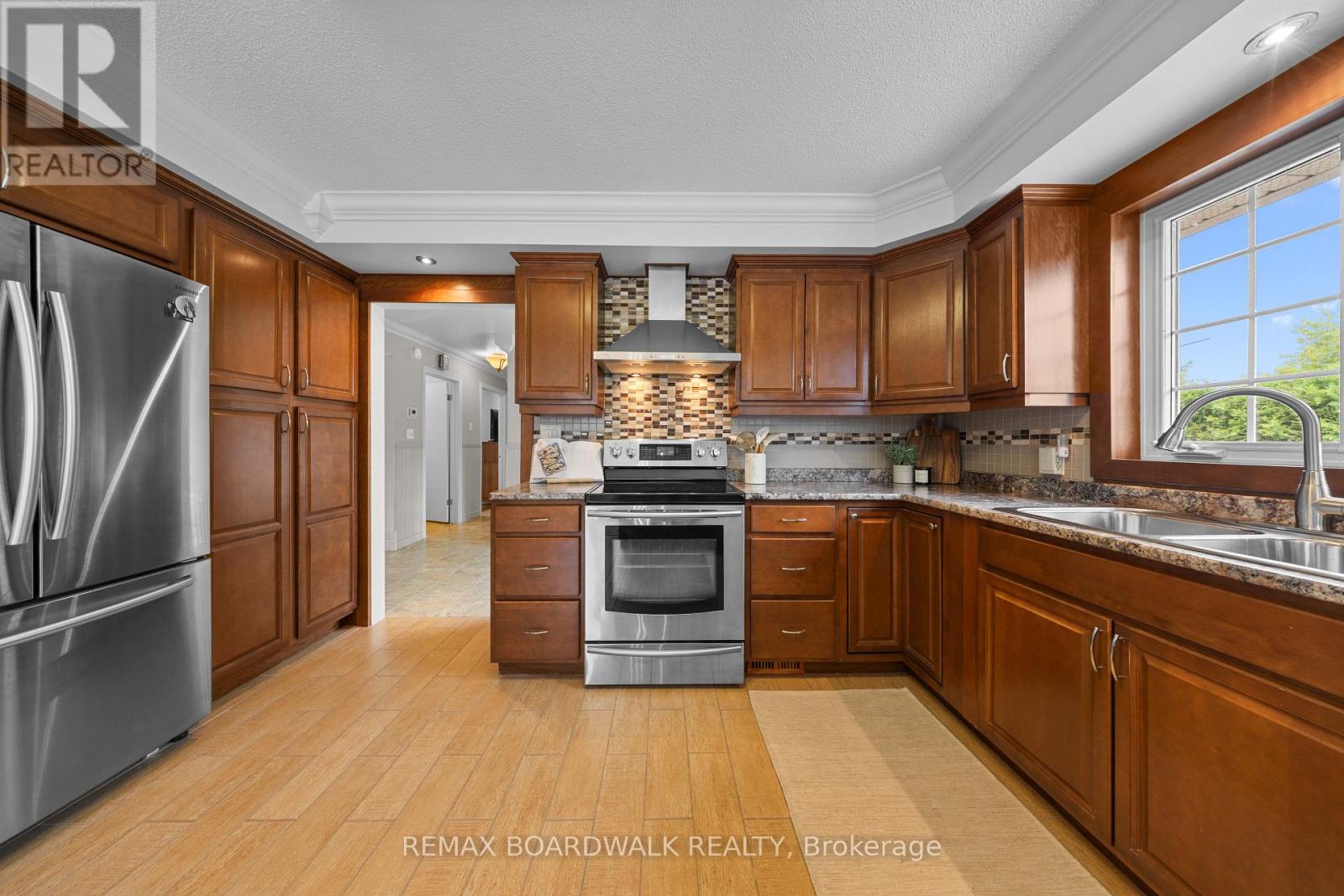955 LACROIX ROAD - Image 18