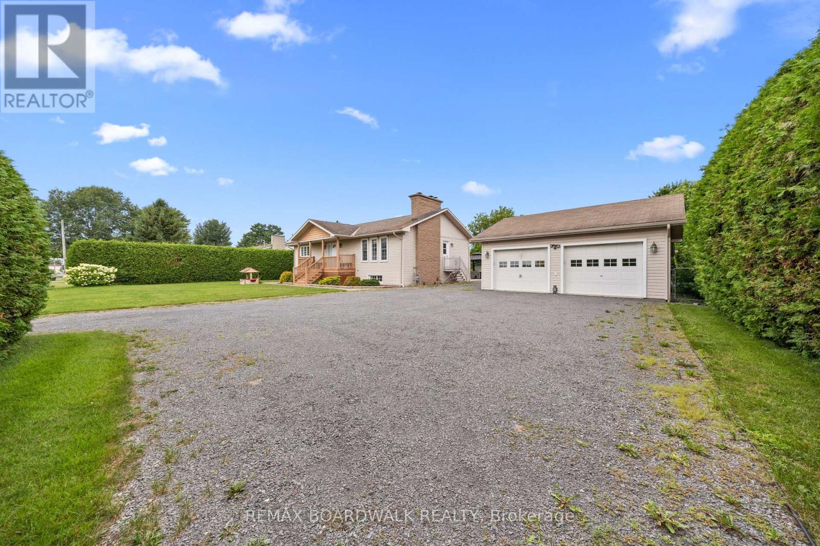 955 LACROIX ROAD - Image 46