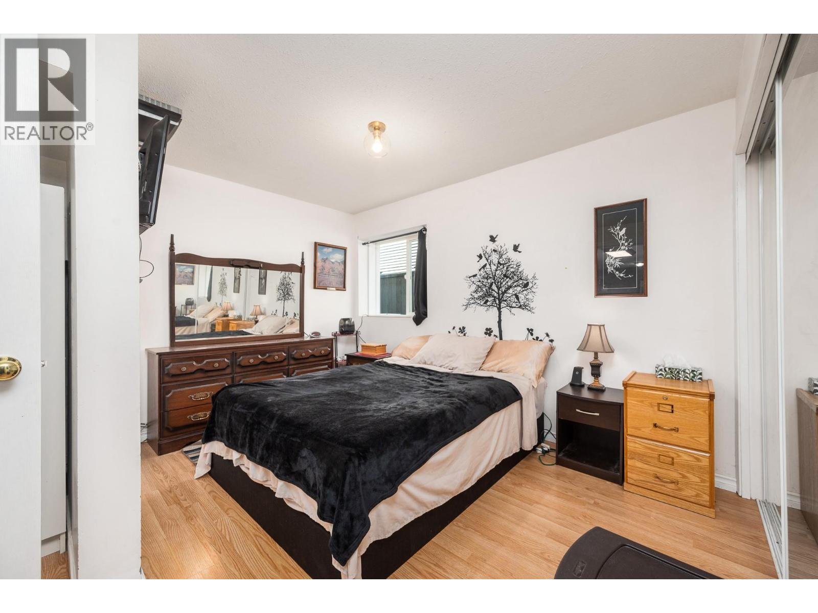 5515 Okanagan Avenue - 29