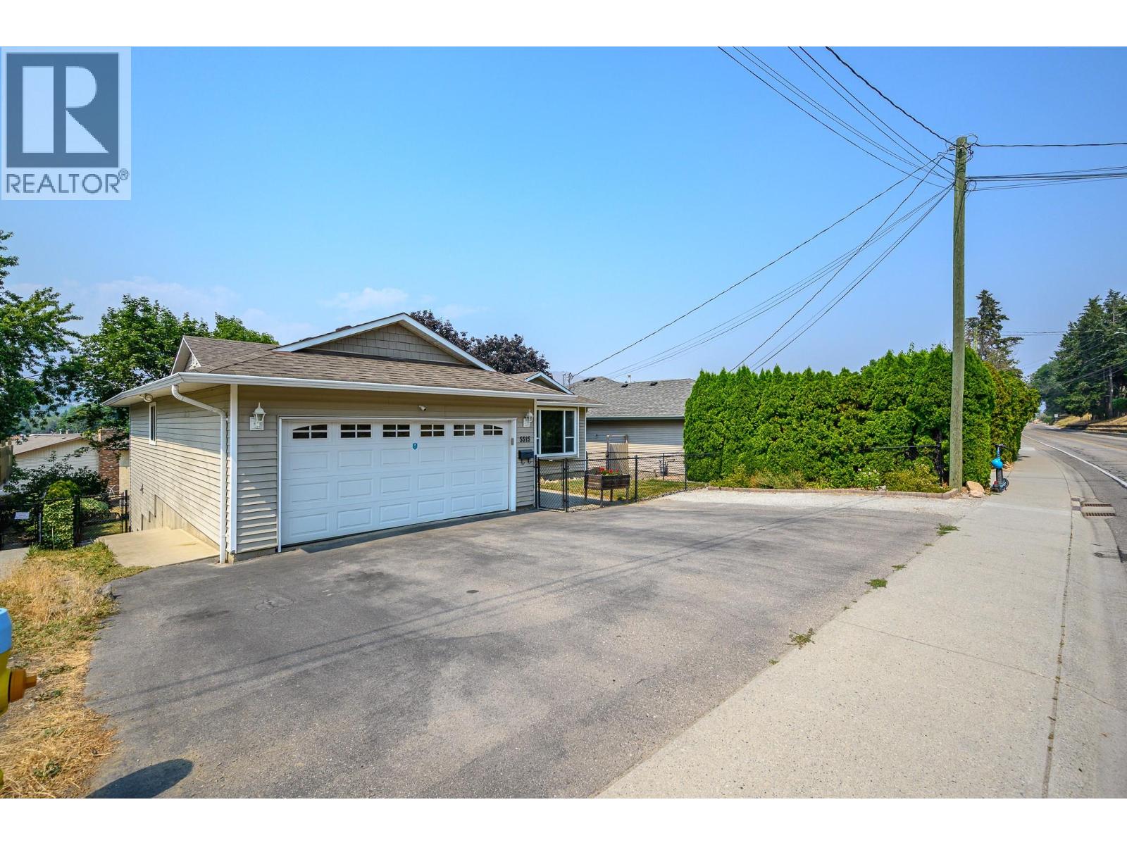 5515 Okanagan Avenue - 3