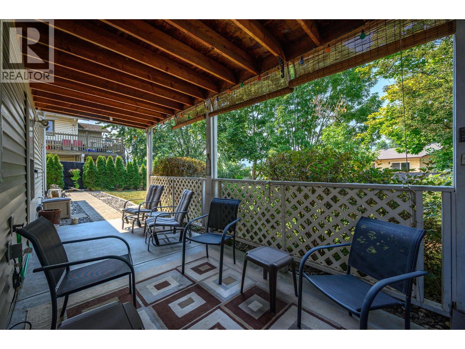 5515 Okanagan Avenue - 39
