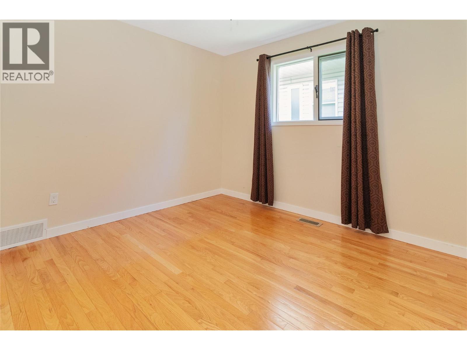 #116 915 Saskatoon Road - 26