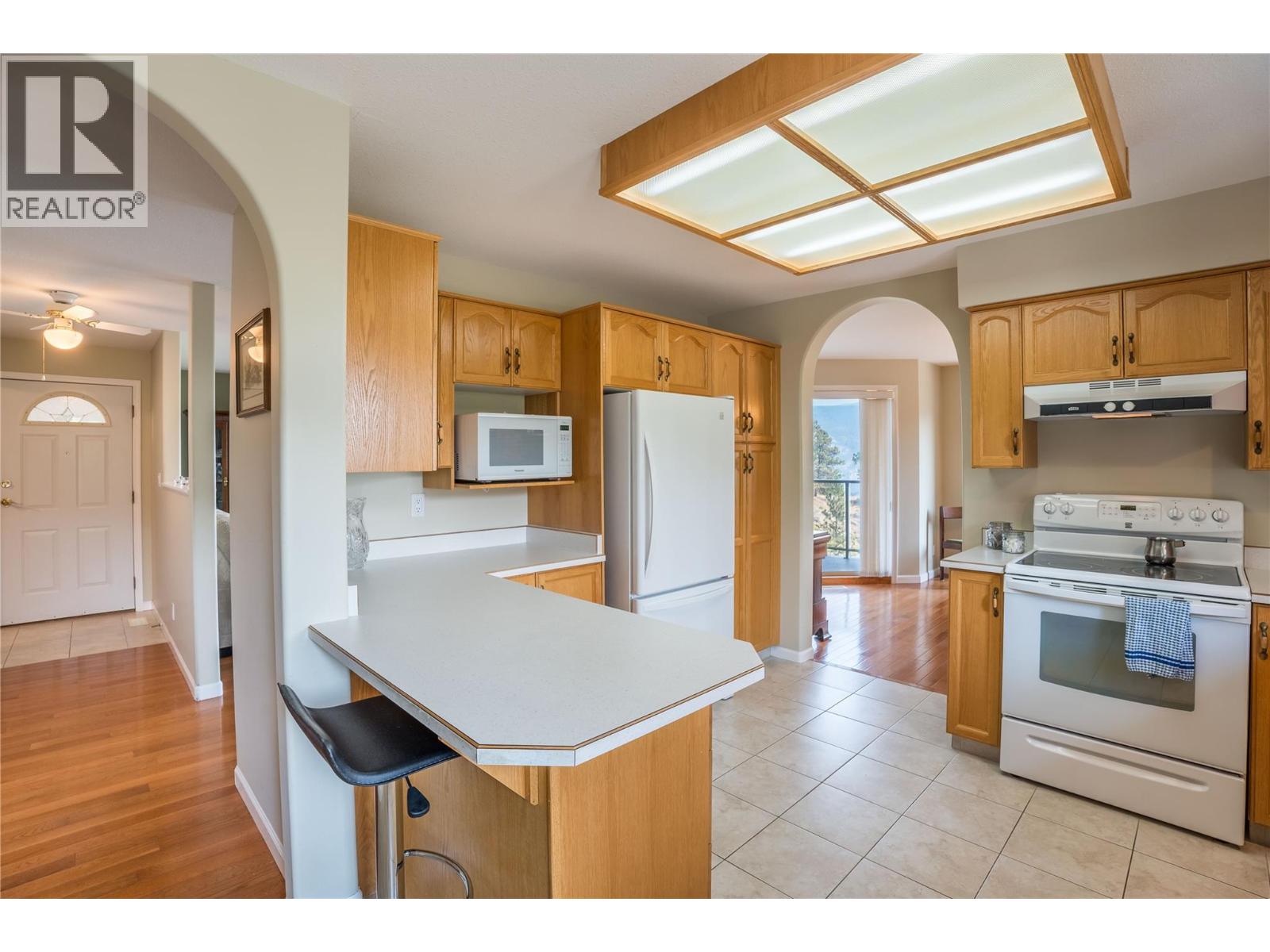 #302 17456 Snow Avenue - 13