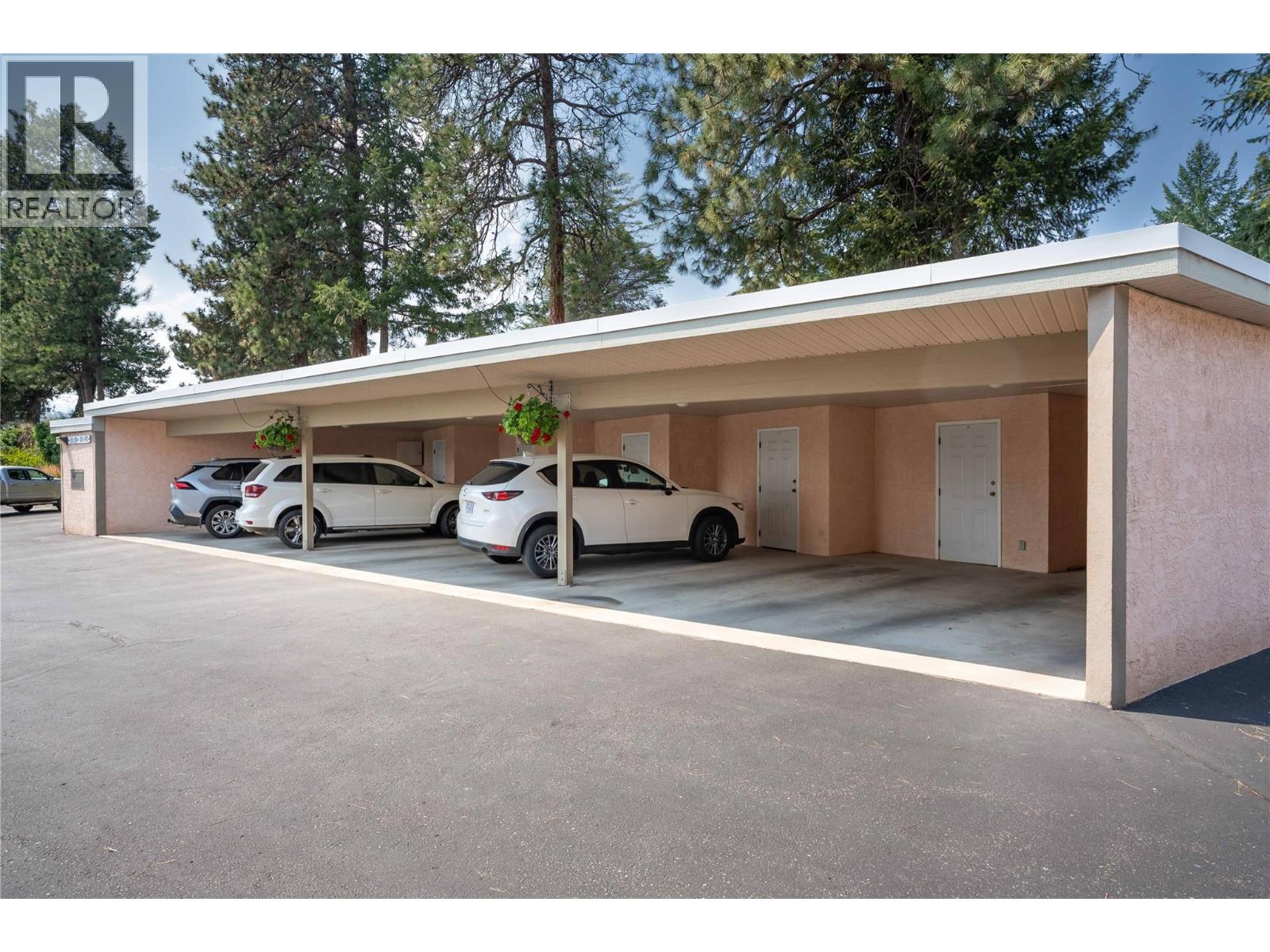 #302 17456 Snow Avenue - 32