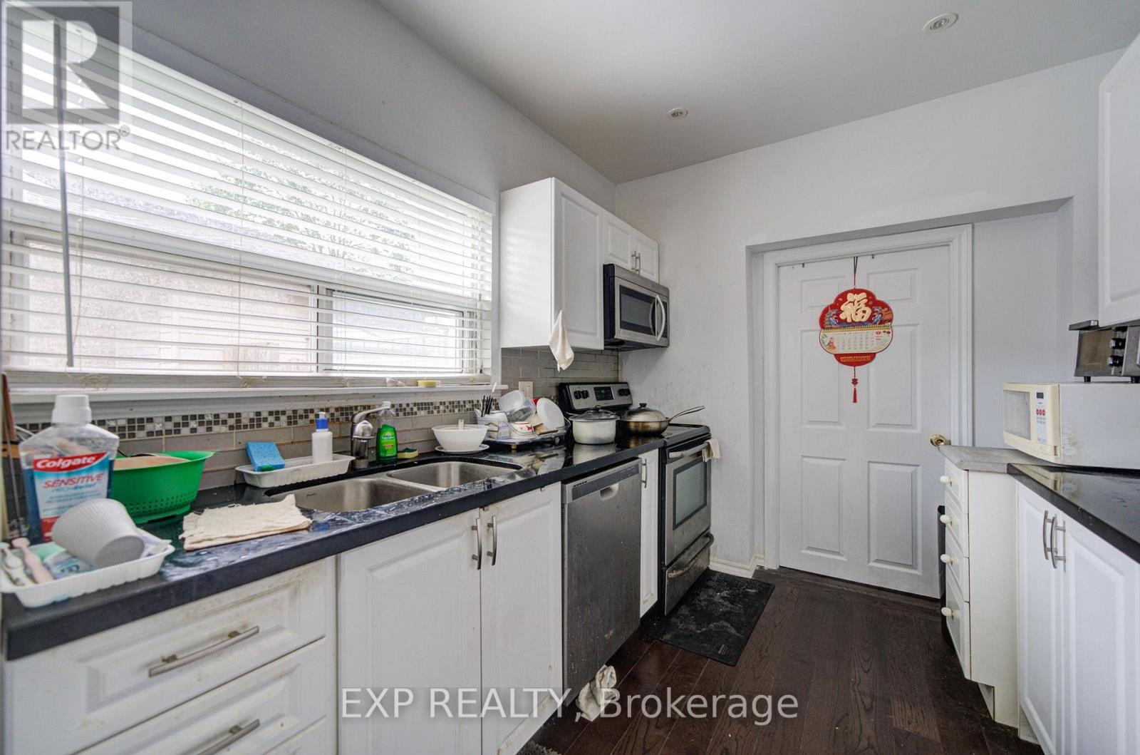 176 SEDGEMOUNT DRIVE - 11
