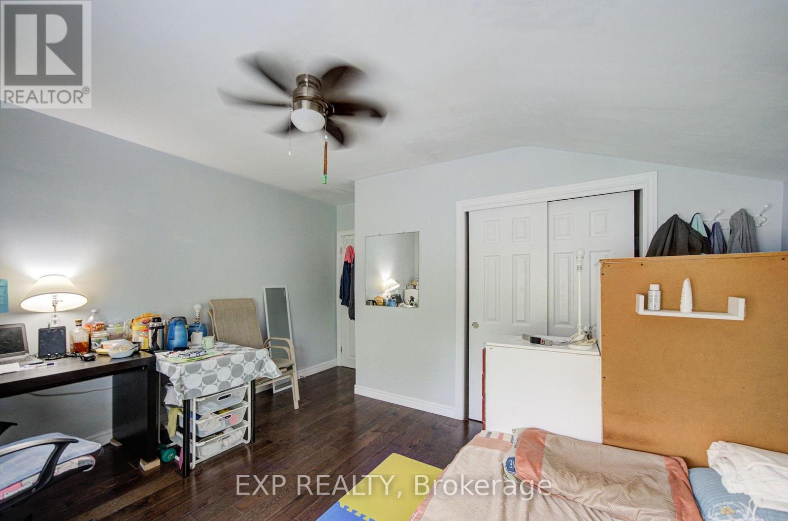 176 SEDGEMOUNT DRIVE - 21