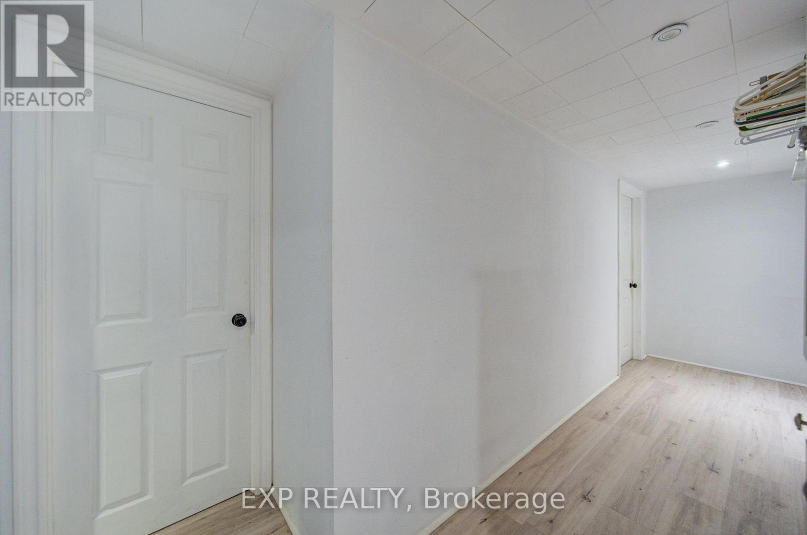 176 SEDGEMOUNT DRIVE - 23