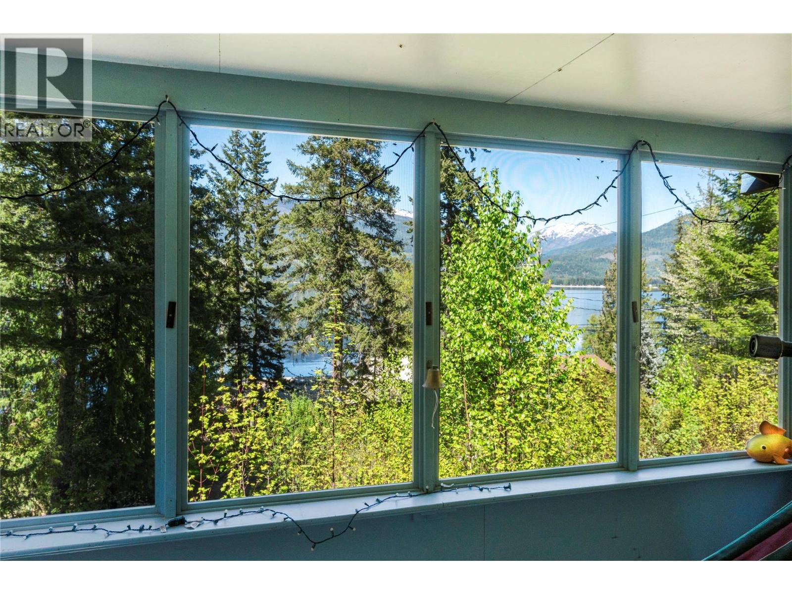  4265 Eagle Bay Road, Eagle Bay