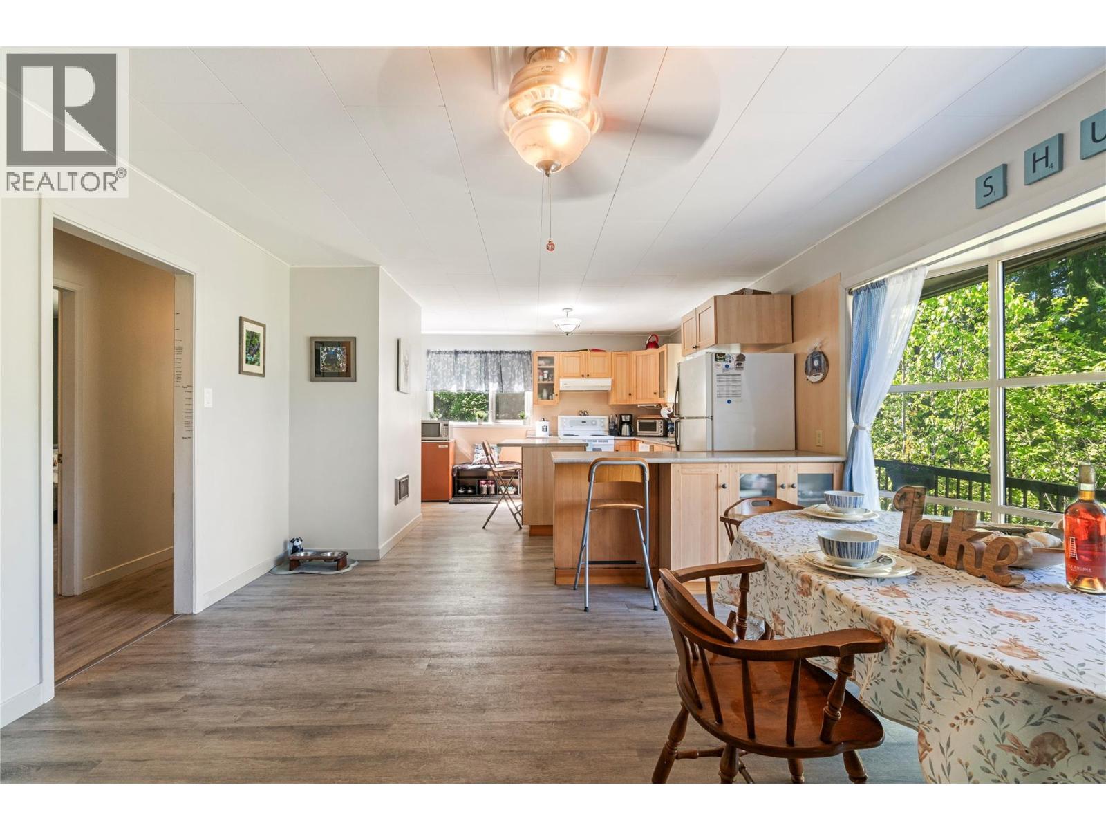  4265 Eagle Bay Road, Eagle Bay