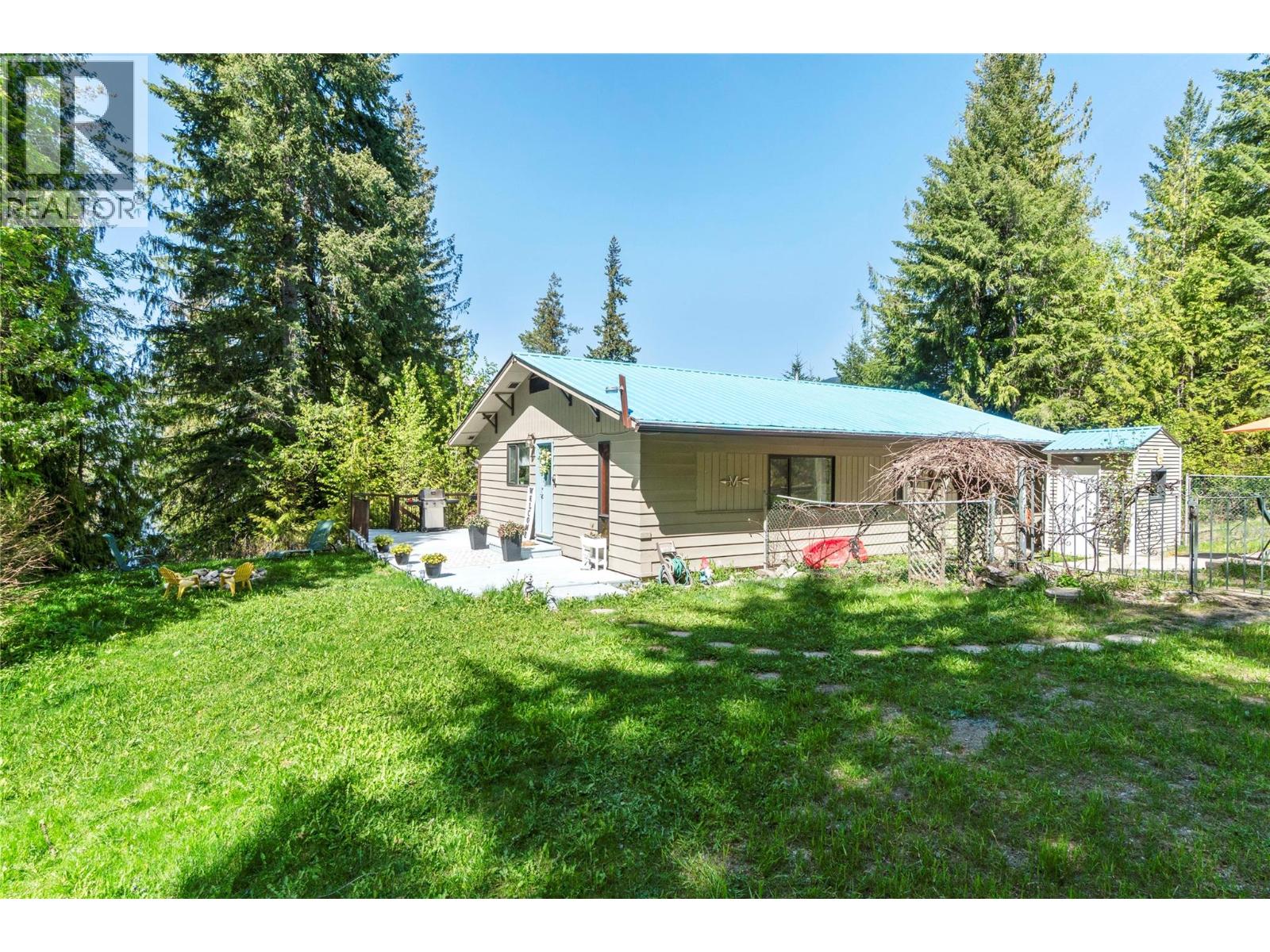 4265 Eagle Bay Road, Eagle Bay