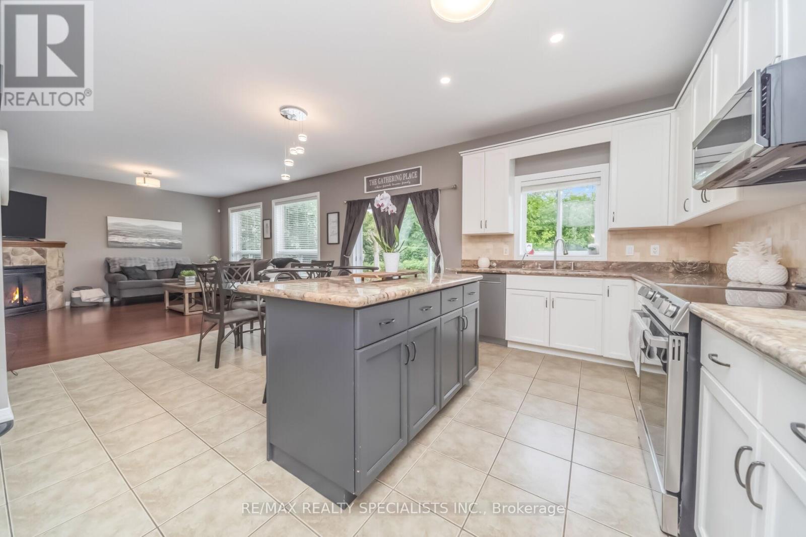 77 MCMASTER ROAD - 13