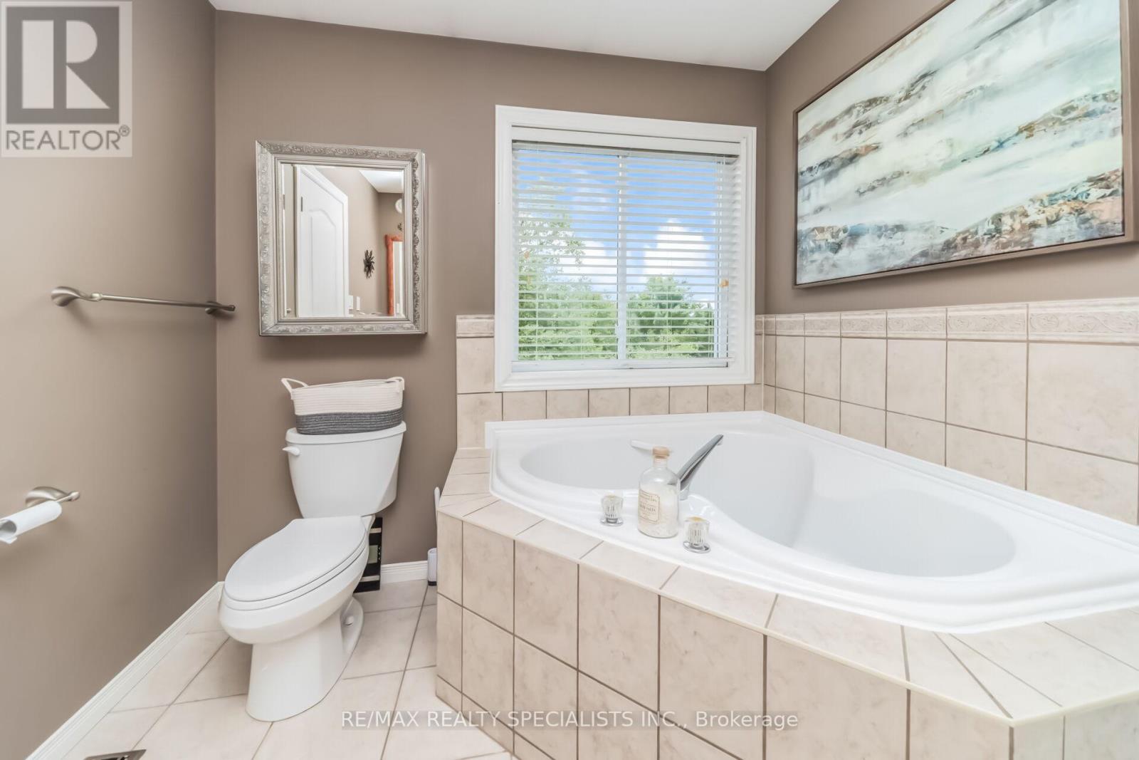 77 MCMASTER ROAD - 21