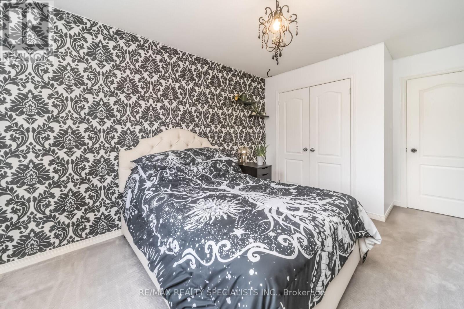 77 MCMASTER ROAD - 26