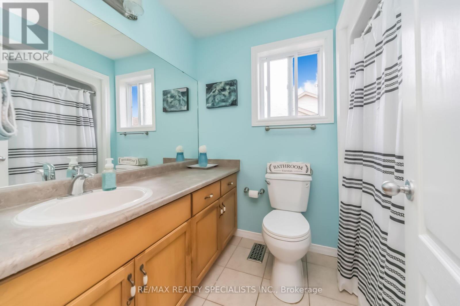 77 MCMASTER ROAD - 27