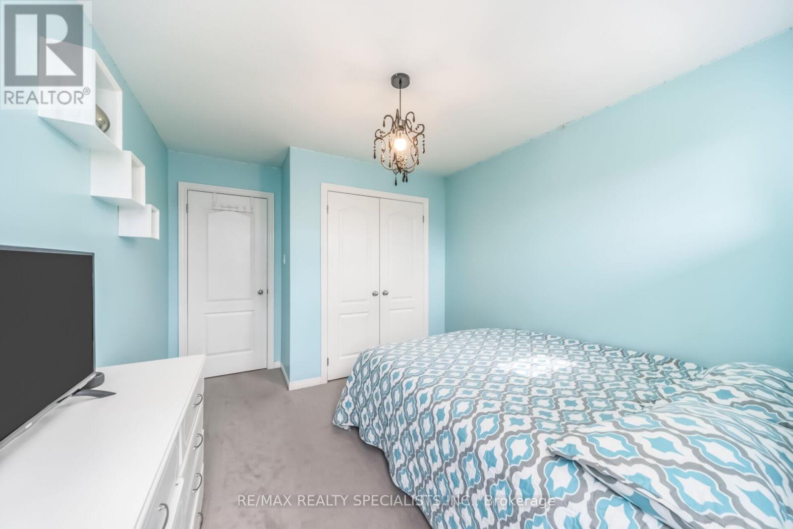 77 MCMASTER ROAD - 30