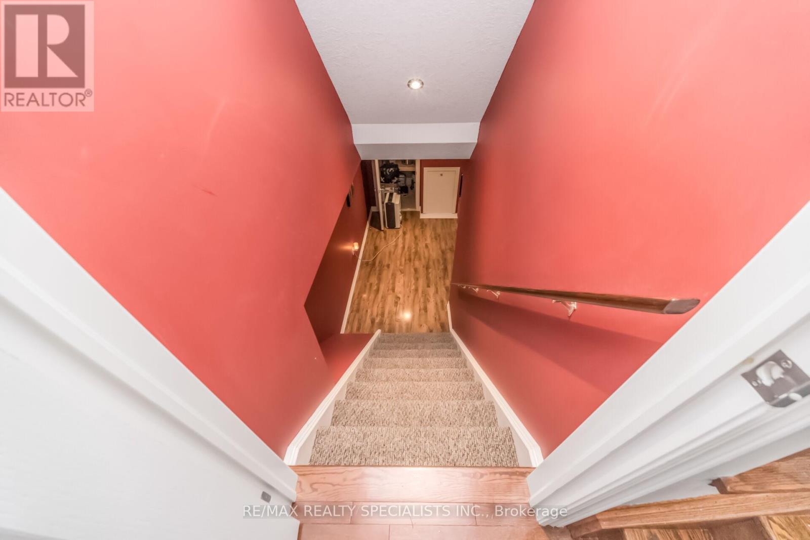 77 MCMASTER ROAD - 33