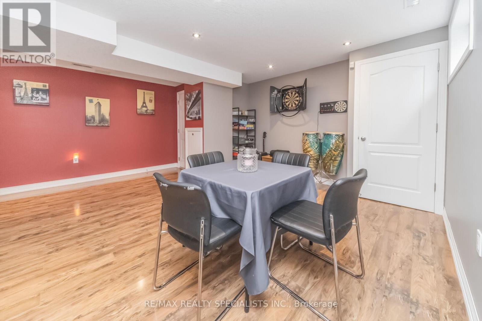 77 MCMASTER ROAD - 36
