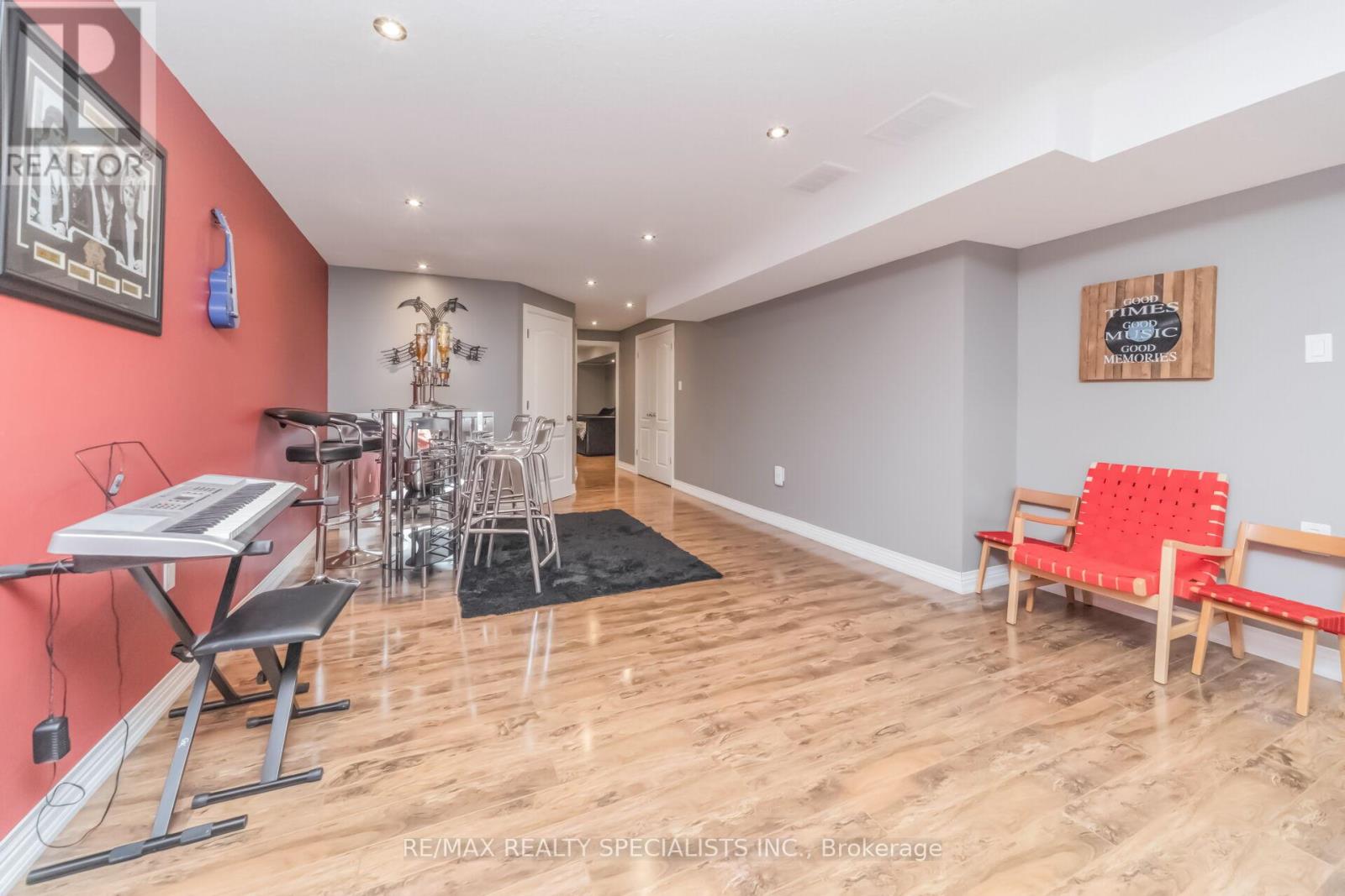 77 MCMASTER ROAD - 42