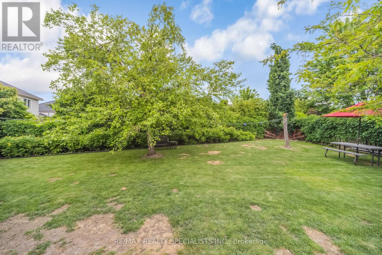 77 MCMASTER ROAD - 48