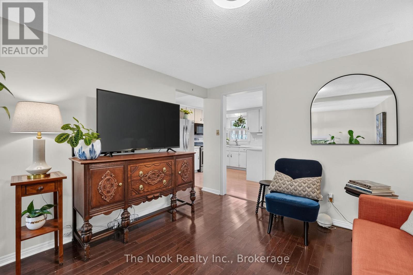 #12 91 LIVINGSTON AVENUE - 21