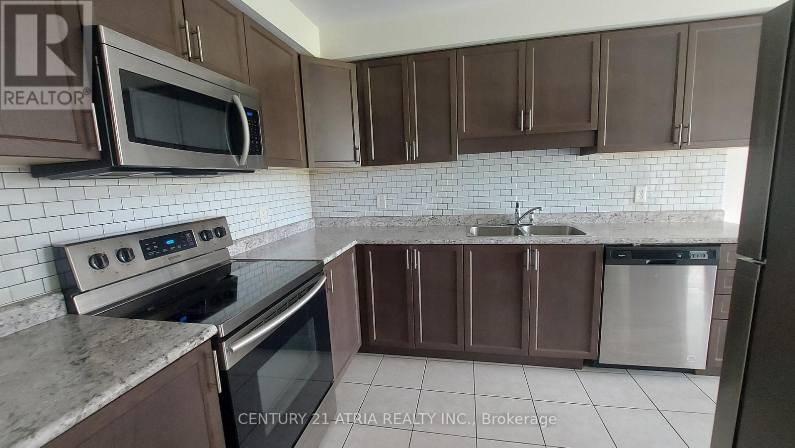 422 KROTZ STREET W - Image 4