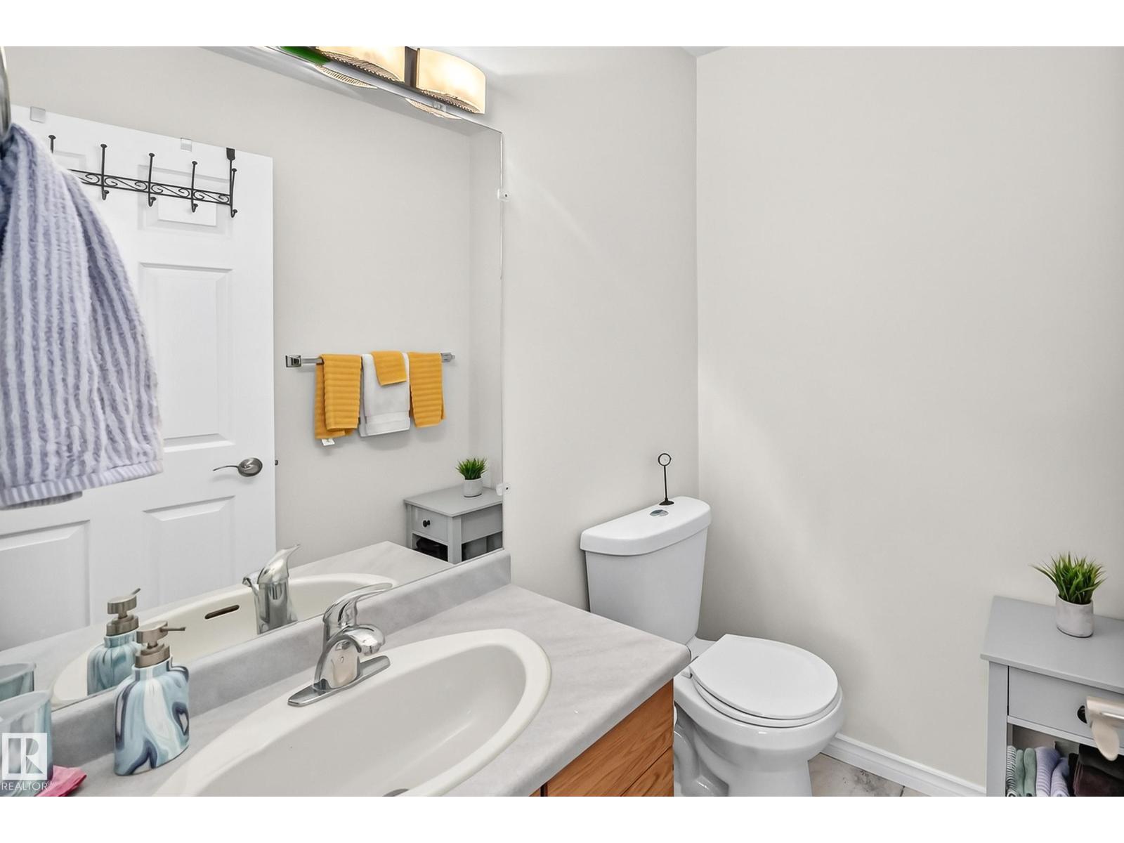 #20 9704 165 ST NW - 26