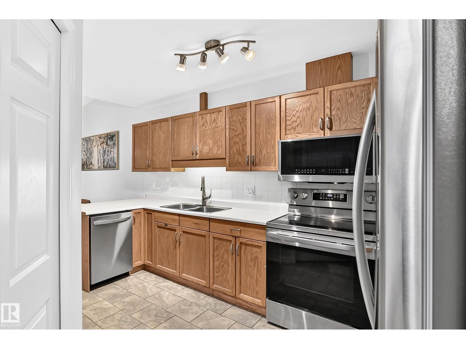 #20 9704 165 ST NW - Image 17