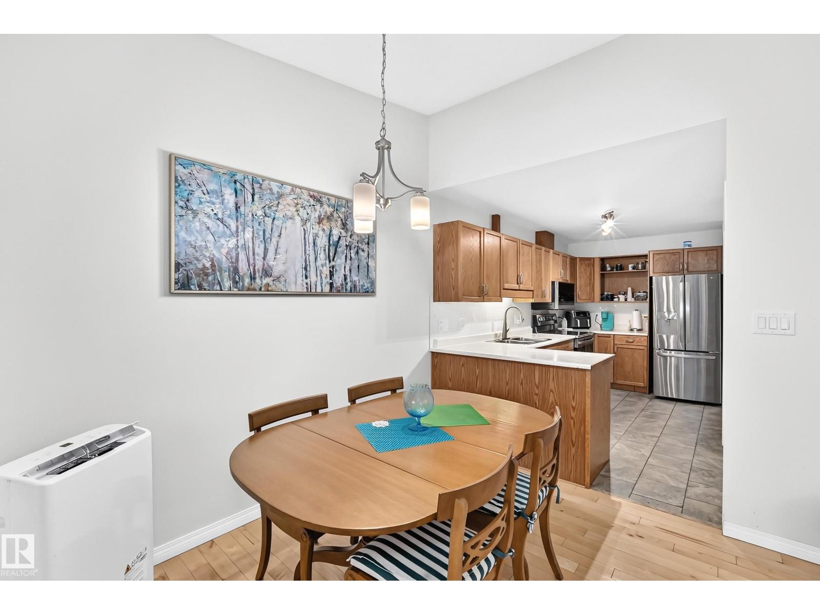 #20 9704 165 ST NW - 18