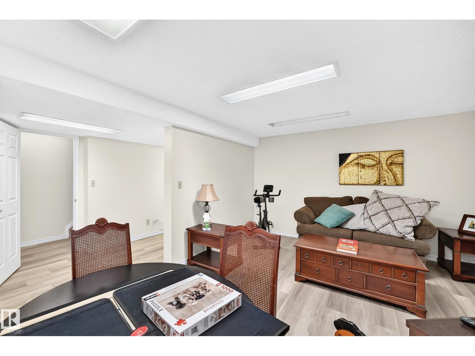 #20 9704 165 ST NW - Image 36