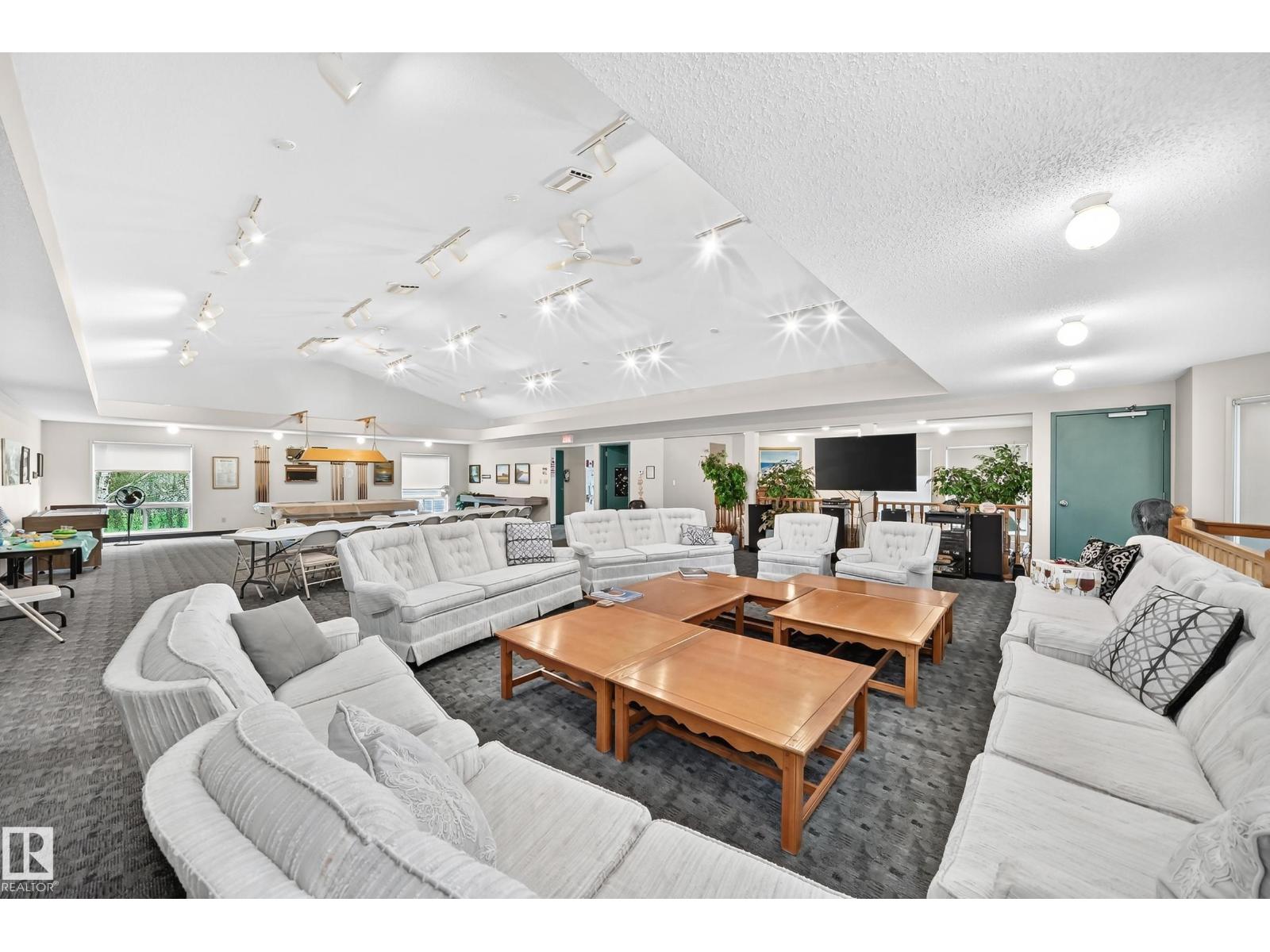 #20 9704 165 ST NW - 65