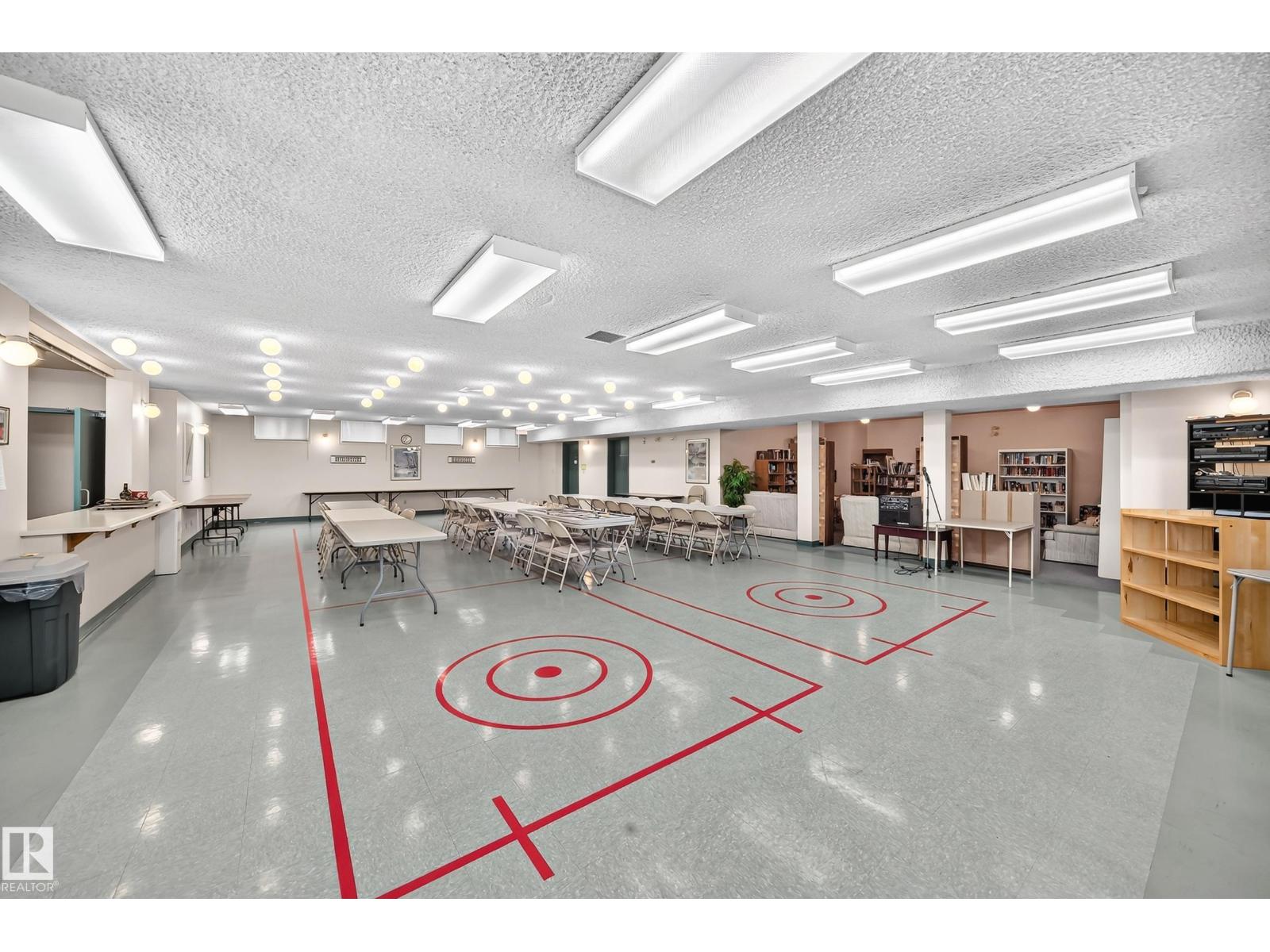 #20 9704 165 ST NW - 72