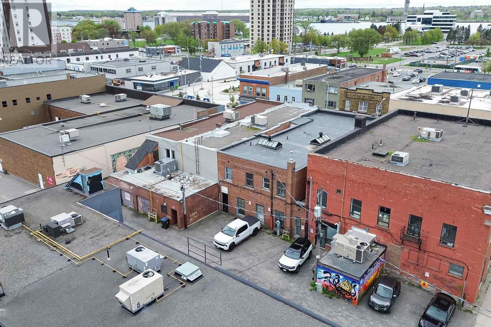508-512 Queen ST E