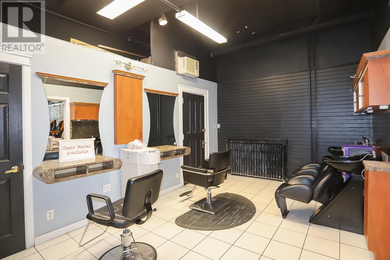 508-512 Queen ST E