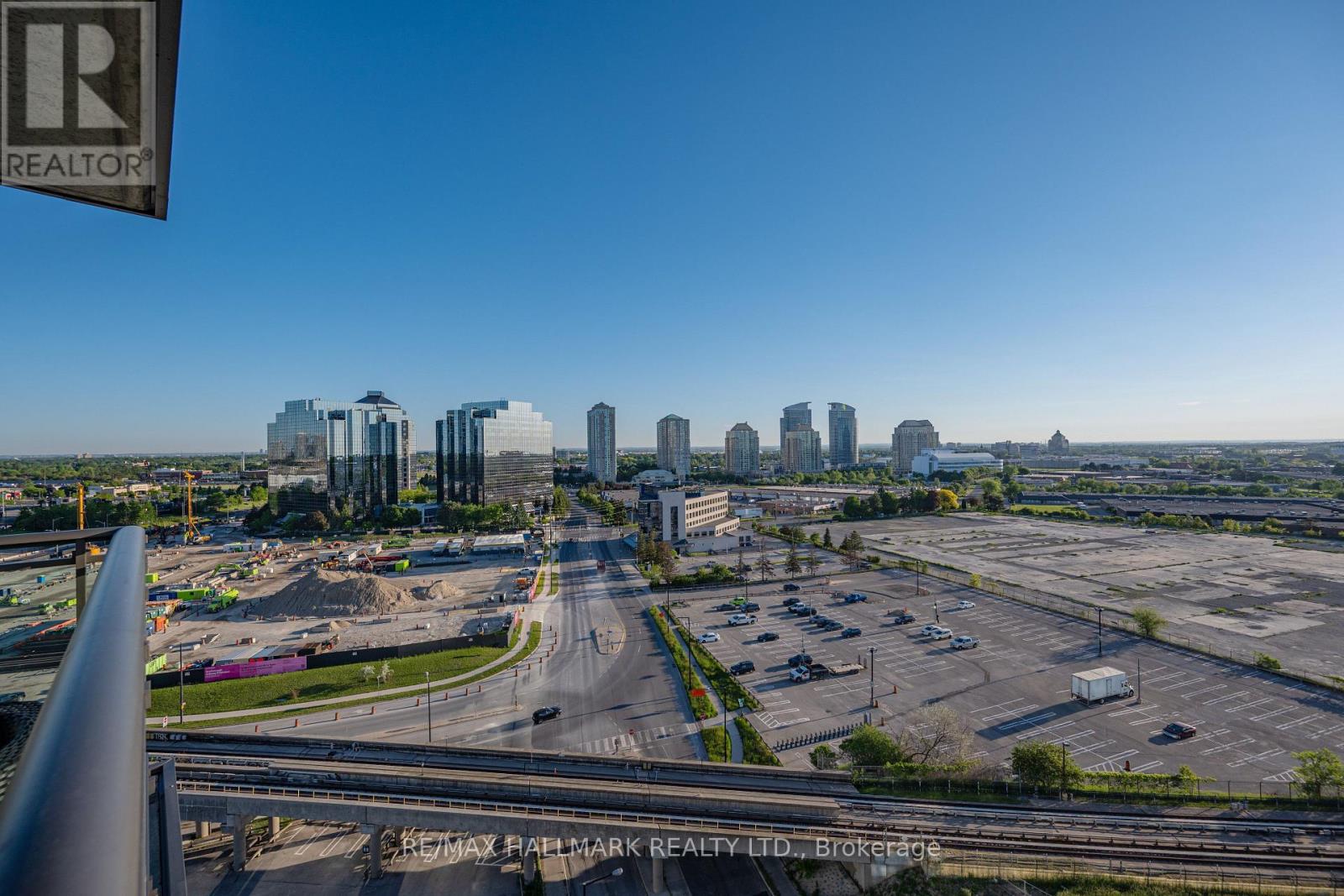 #1705 88 GRANGEWAY AVENUE - 19