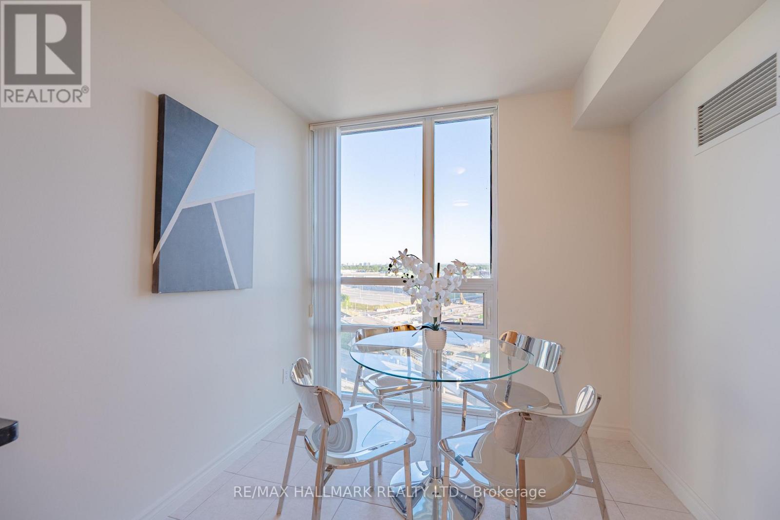 #1705 88 GRANGEWAY AVENUE - 9
