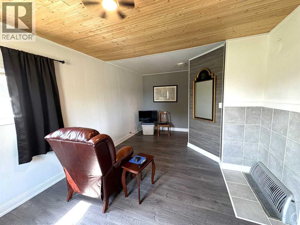 109 Brownlee Street - 14