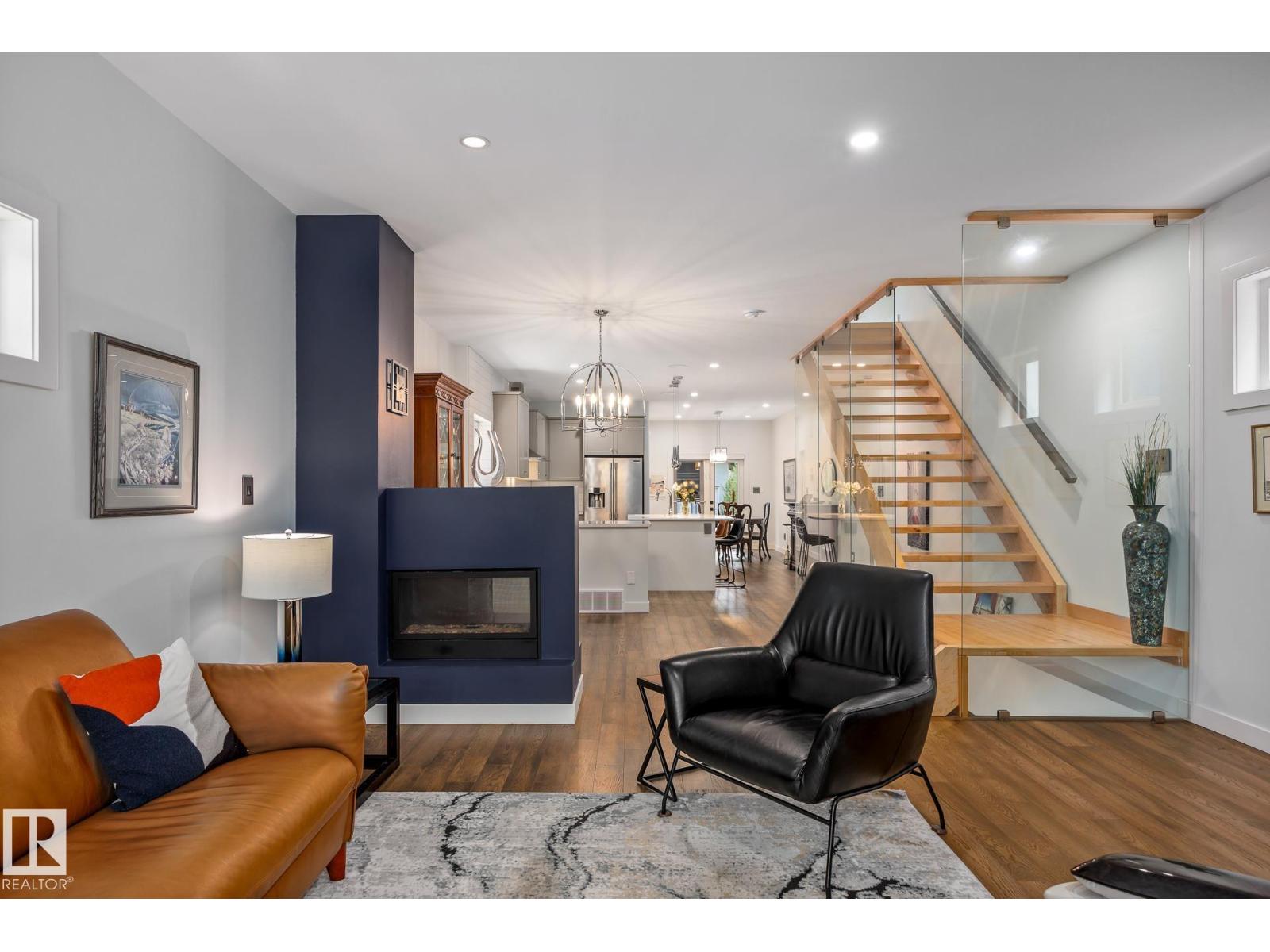 14221 101 AV NW - 12