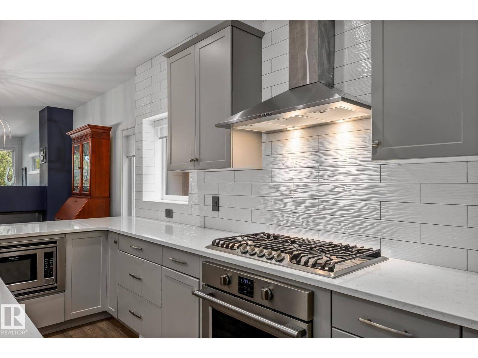 14221 101 AV NW - Image 22