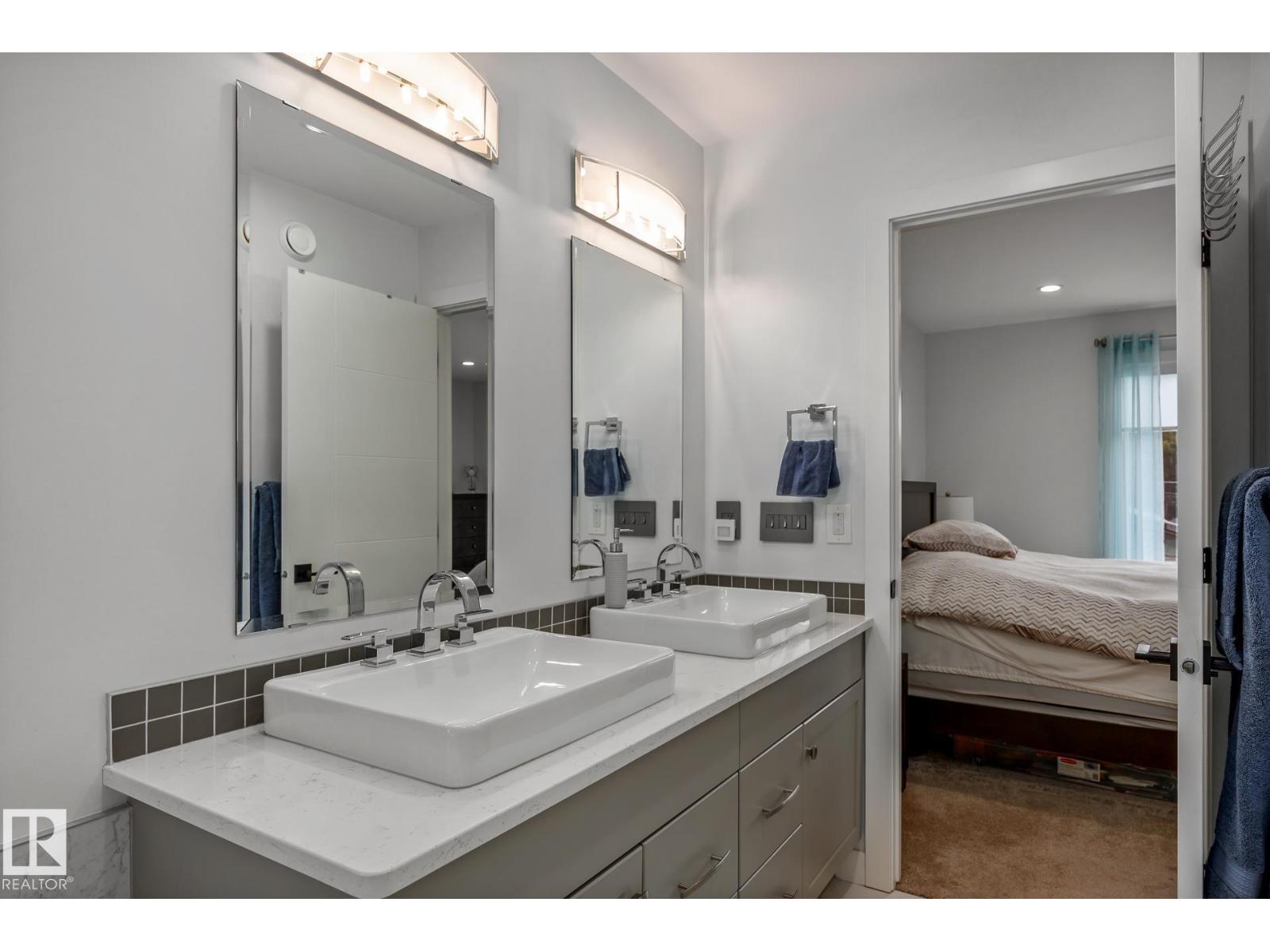 14221 101 AV NW - Image 39