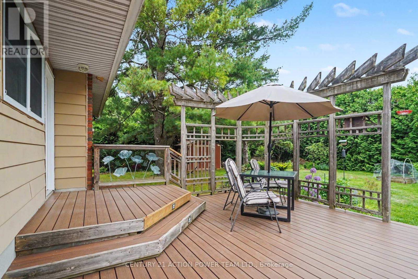 931 KEVIN CRESCENT - 33
