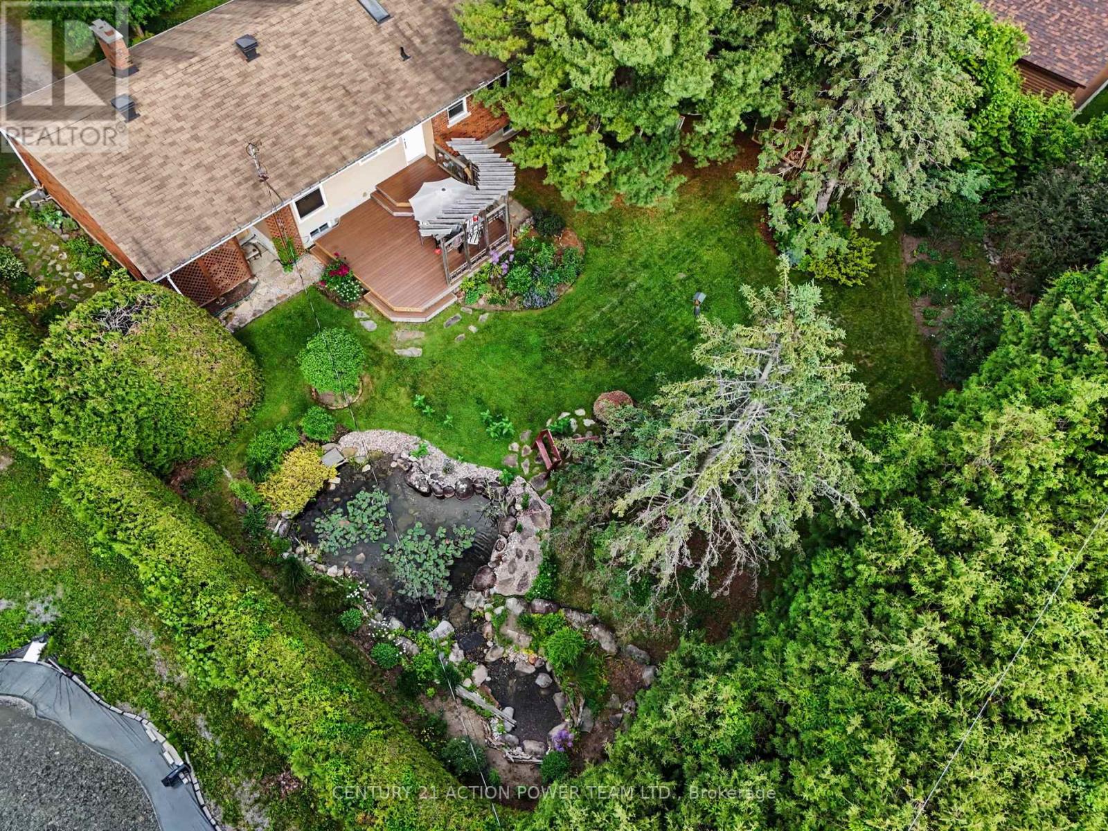 931 KEVIN CRESCENT - 41