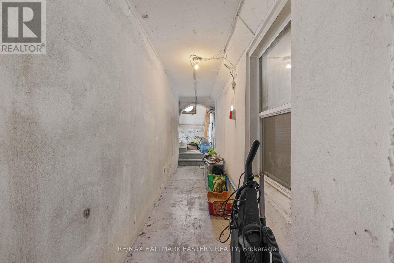220 DUBLIN STREET - 29