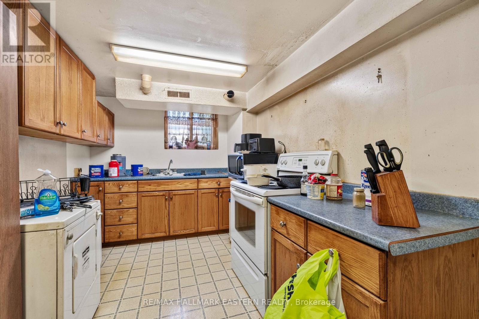 220 DUBLIN STREET - Image 31