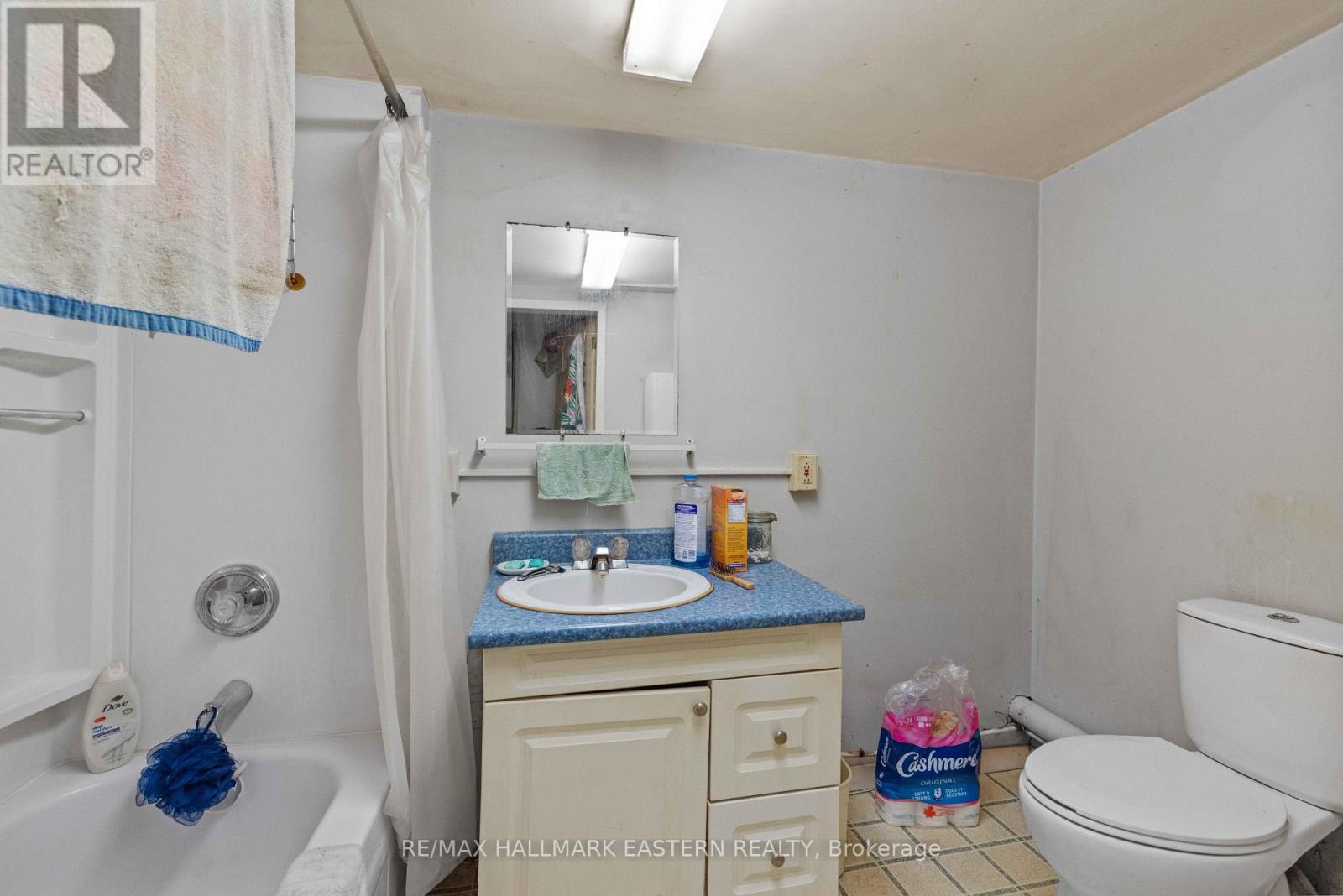 220 DUBLIN STREET - 32