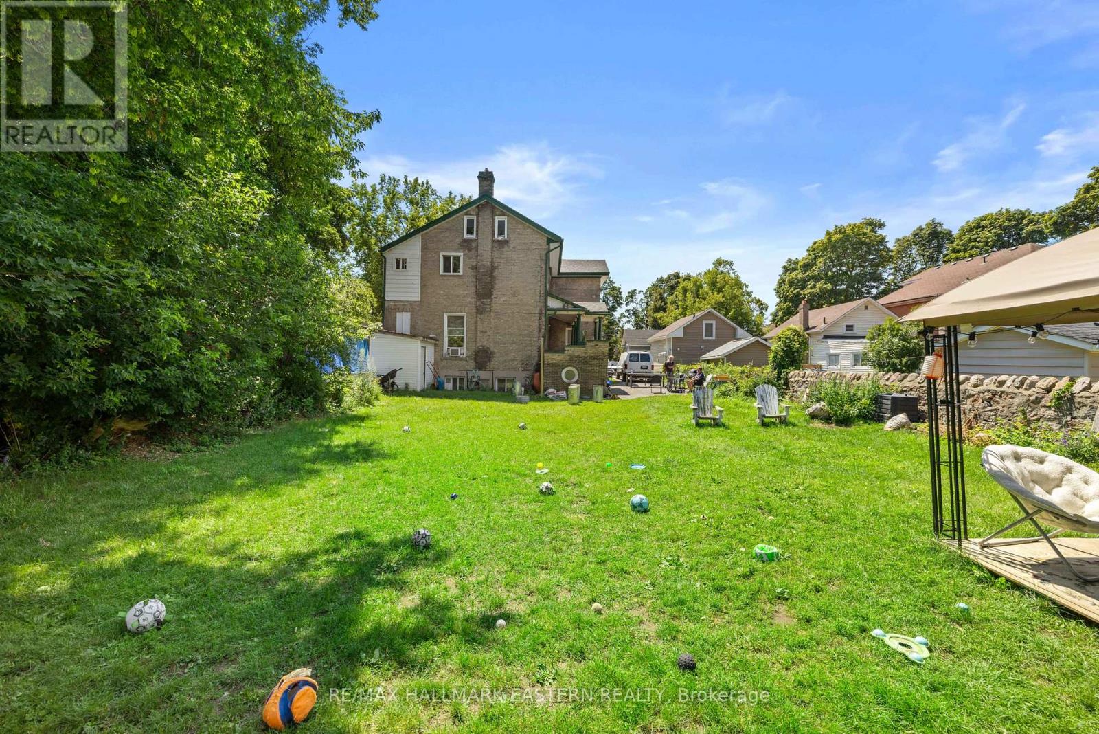 220 DUBLIN STREET - 35