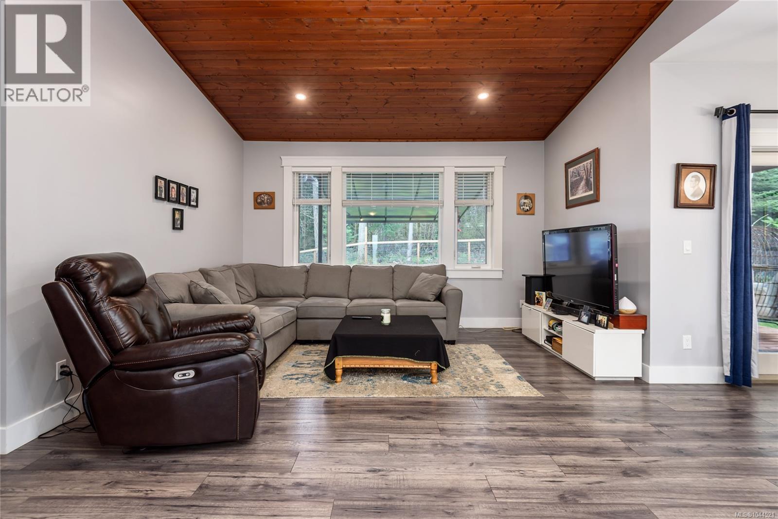 2129 Blue Jay Pl - Image 8