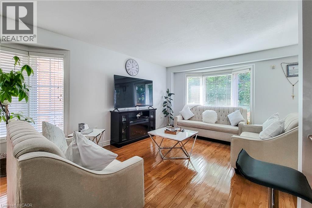 #13 171 HIGHBURY Drive - Image 16